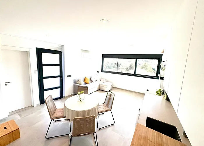 Pandi\'S Place